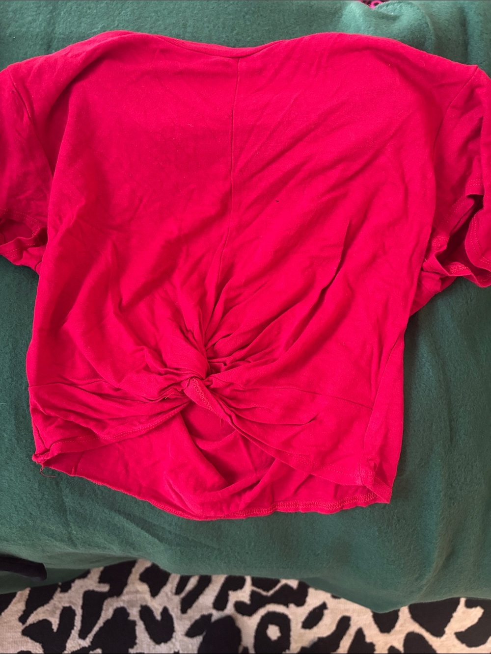 gaze Twist-Front Crop Top - Bright Red